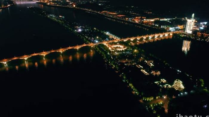 城市地标实拍湖南长沙橘子洲头夜景航拍视频