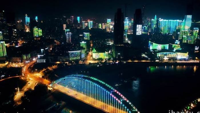 城市夜景实拍武汉晴川桥夜景交通航拍视频