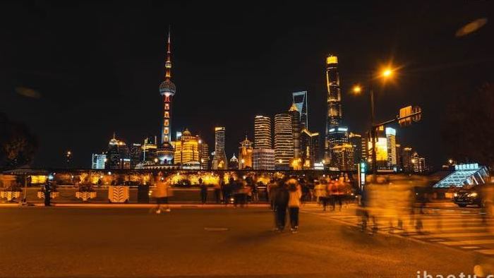 震撼上海外滩步行街夜晚人群过街8K延时