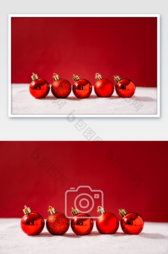 红色圣诞节装饰圣诞球摆拍摄影图