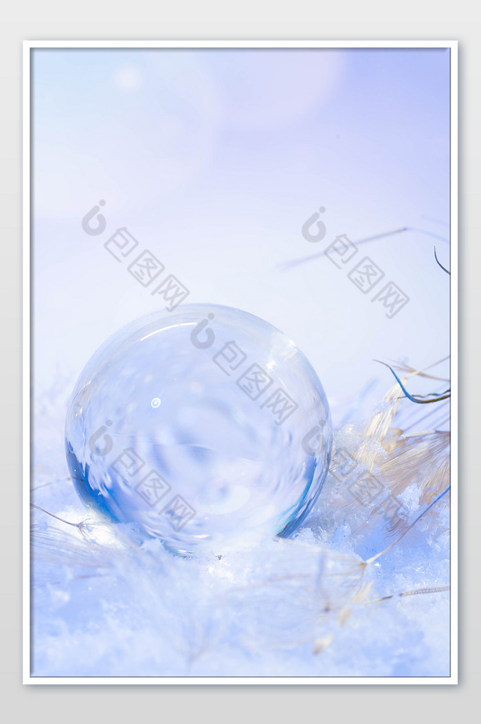 冬季透明水晶球玻璃球图片图片