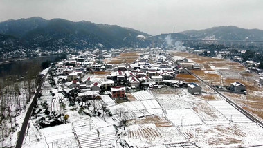 农村生活美丽乡村冬季雪景航拍