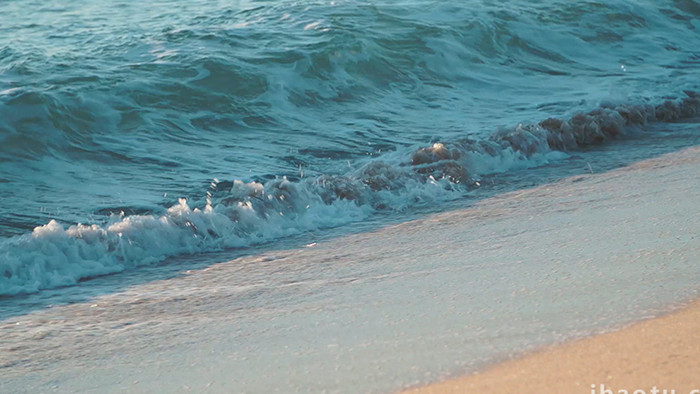 自然海洋实拍海浪沙滩唯美光空镜头