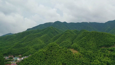 自然清新安吉莫干山云海实拍航拍