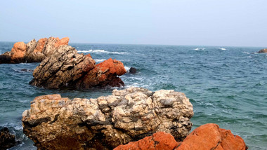 海岸礁石海边浪花波浪大海海洋自然海洋实拍