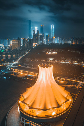 广西南宁国际会展中心夜景