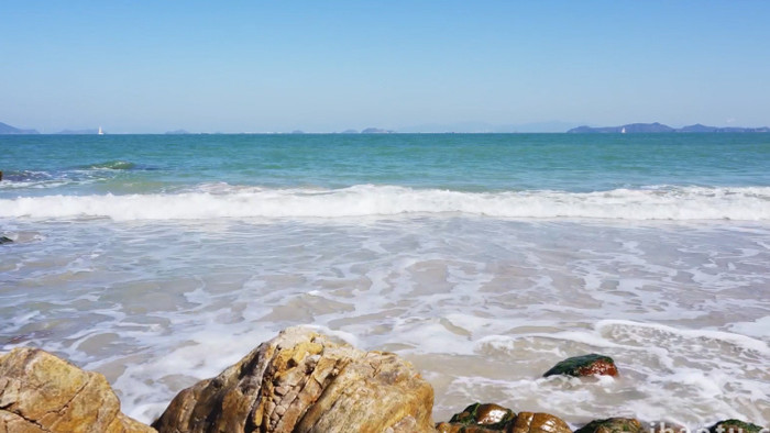 自然海洋唯美蔚蓝大海海水海浪实拍