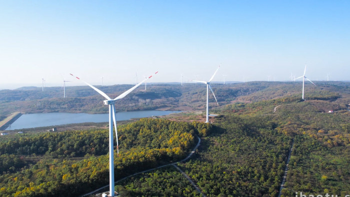 自然风景止马岭风景区风轮机新能源发电航拍