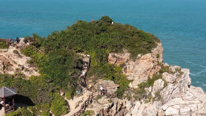 自然震撼深圳鹿嘴山庄山峰大海风景航拍