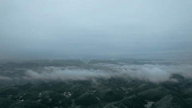 自然风景航拍高大山峰云雾云海实拍视频