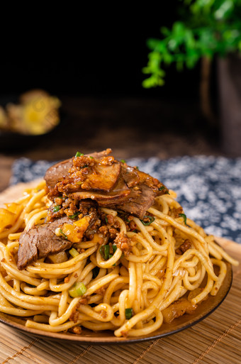 炸酱面图片-炸酱面素材免费下载-包图网