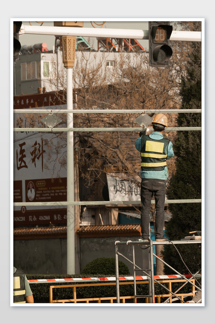 五一劳动节道路施工工人