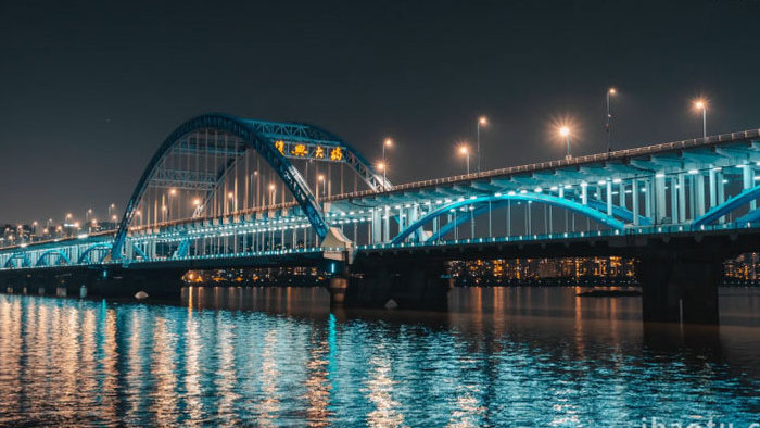 城市夜景杭州地标复兴大桥8K延时