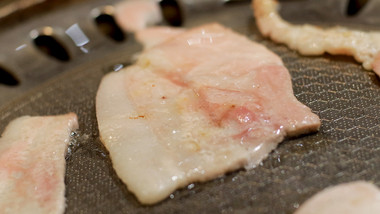 餐饮美食滋滋烤肉美味肉食肉类制作实拍4K