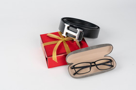 父亲节节日礼物盒眼镜皮带