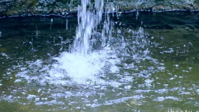 山间小溪流水水花四溅空镜头特写实拍