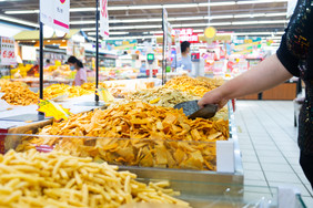 超市选购场景食品食物