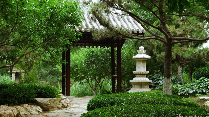 中式园林庭院冷清氛围写实拍摄4K视频