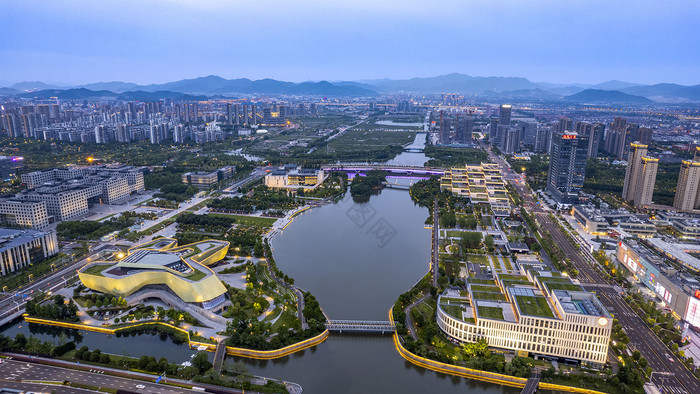 航拍宁波城市的夜景市民中心摄影图片