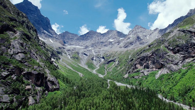 自然壮观西部高原山峰雪山航拍