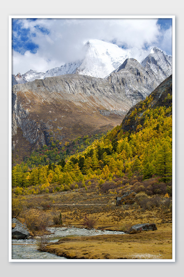 唯美四川甘孜雪山和湖泊