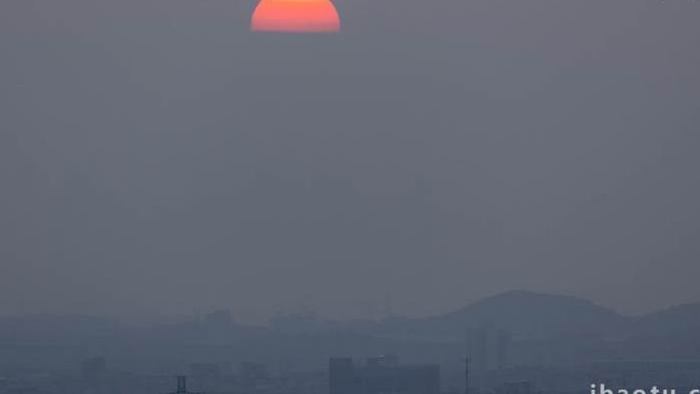 雾霾空气污染下的日落太阳延时4k