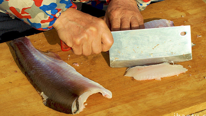 手工鱼丸圆子制作鱼肉肉糜美食实拍
