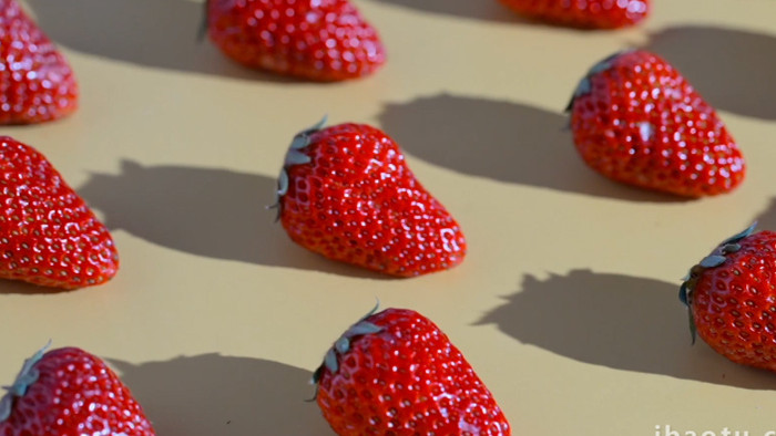 春季水果新鲜草莓实拍视频