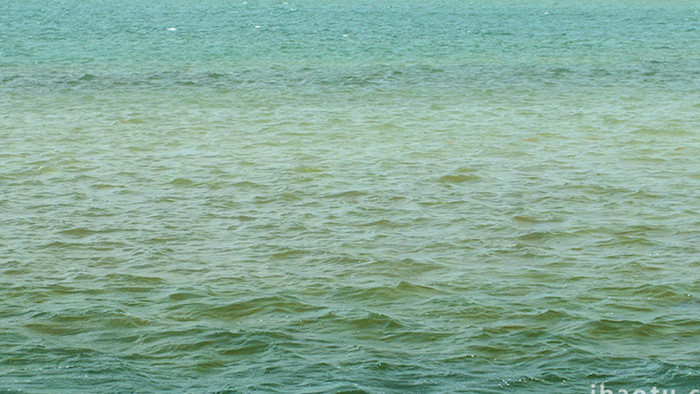 渤海内海海洋海浪渐变颜色实拍