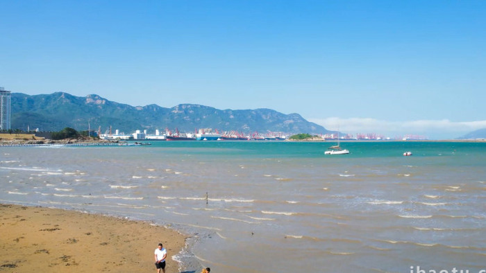 大海夏日清凉海滩风景4K航拍