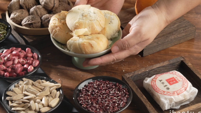 中秋节传统苏式月饼实拍视频