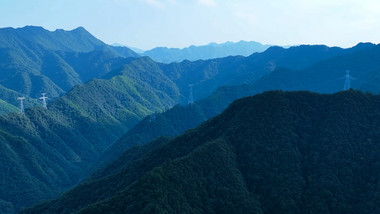 自然风景高山山脉峡谷4K航拍