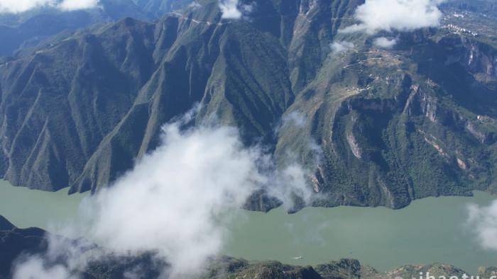 长江三峡巫峡段壮丽山河航拍视频