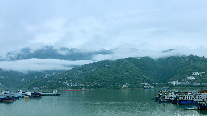 水墨风群山云雾缭绕延时实拍