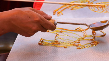 传统中国糖画制作实拍