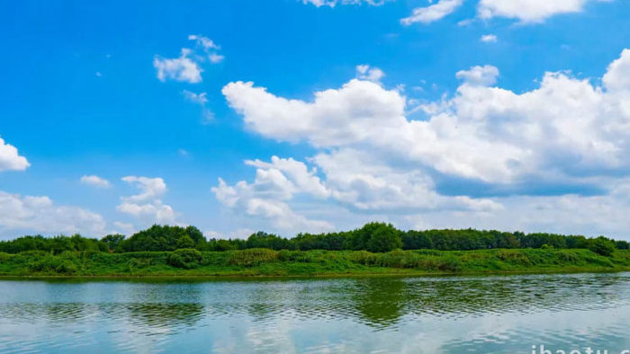 夏季河流蓝天白云延时实拍素材