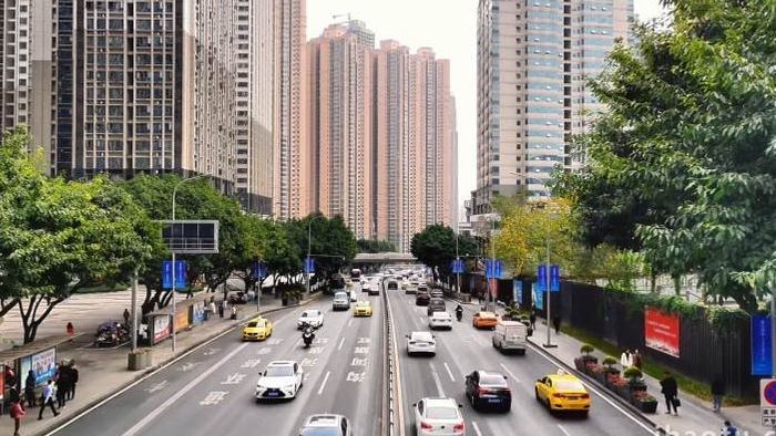 重庆城市大道交通车流延时