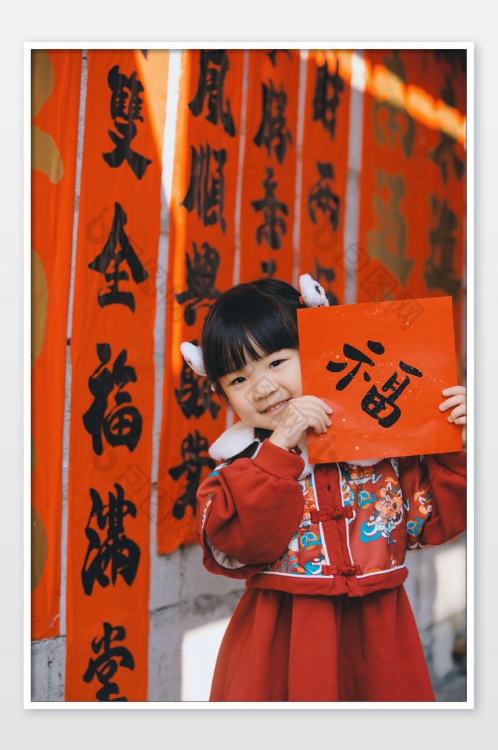 龙年春节新年女孩人像图片图片