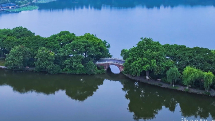 杭州地标西湖景区苏堤4K航拍