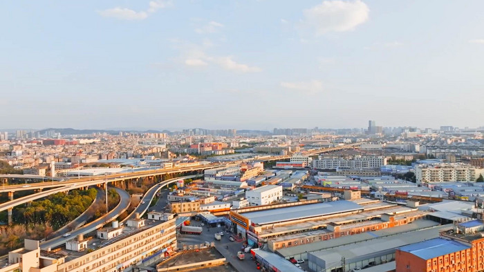 昆明官渡东聚汽配城车流4k航拍