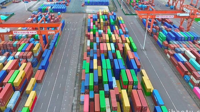 工业城市宜宾码头集装箱物流实拍
