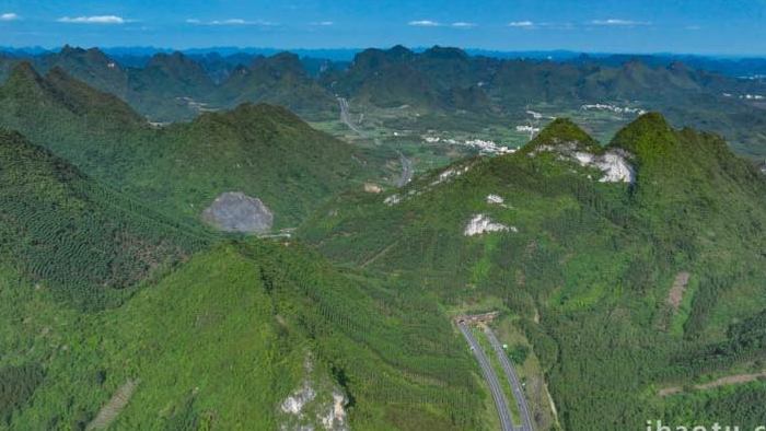 自然高山高速航拍延时