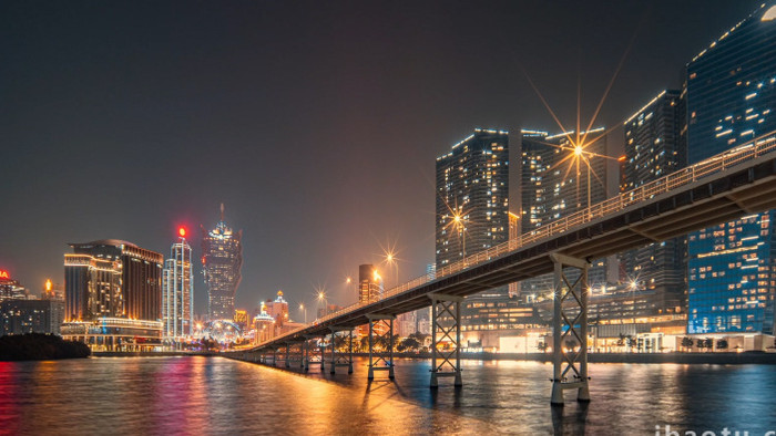 澳门大桥车流建筑夜景延时