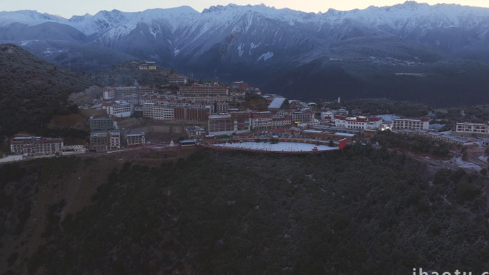 云南梅里雪山观景台飞来寺航拍