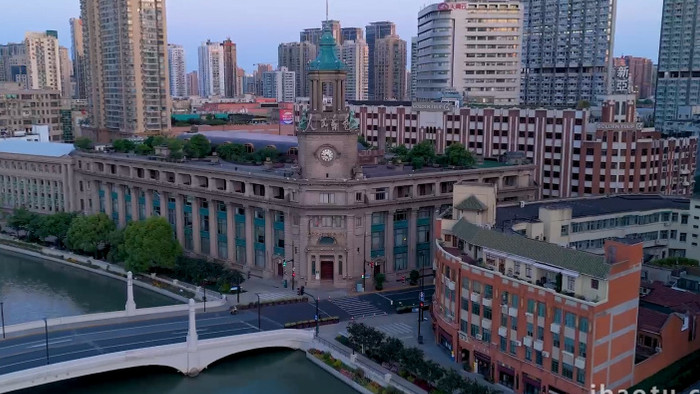 上海地标人民邮政大楼空镜航拍