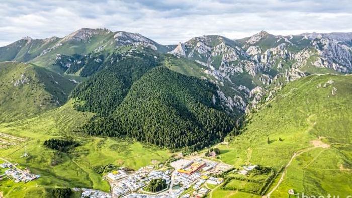 草原风光甘南山峰草原自然延时