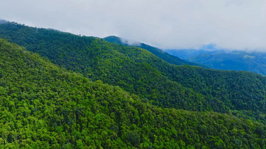 绿水青山生态自然绿色山脉大山4K航拍