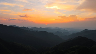 群山日落夕阳风景彩色云朵4K航拍