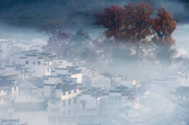 美丽的乡村早晨景观, 深秋石城村景观, 江西省, 中国