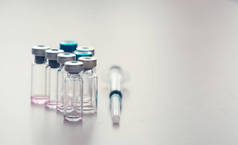 疫苗瓶医疗背景。抗病毒概念